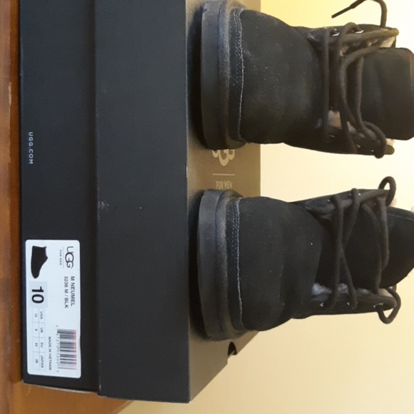 Uggs - Picture 6 of 6